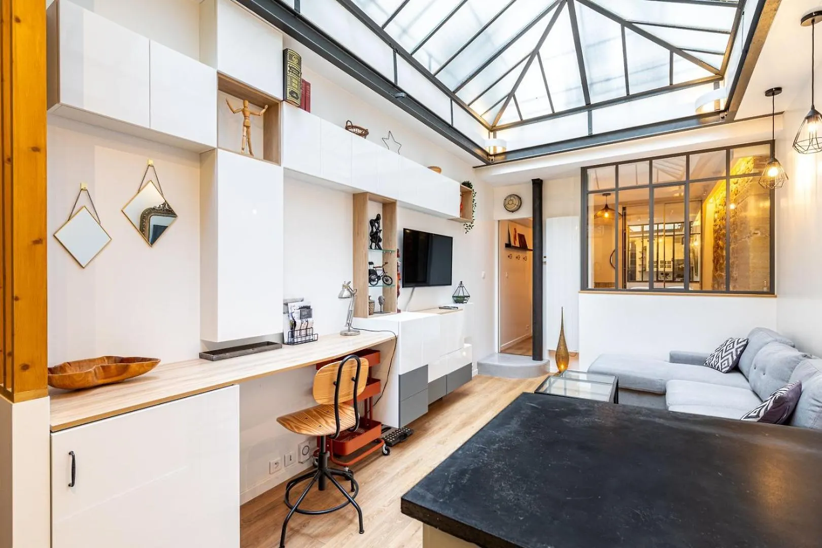 Guestready - Atelier Renove Sous Verriere A Paris Apartment